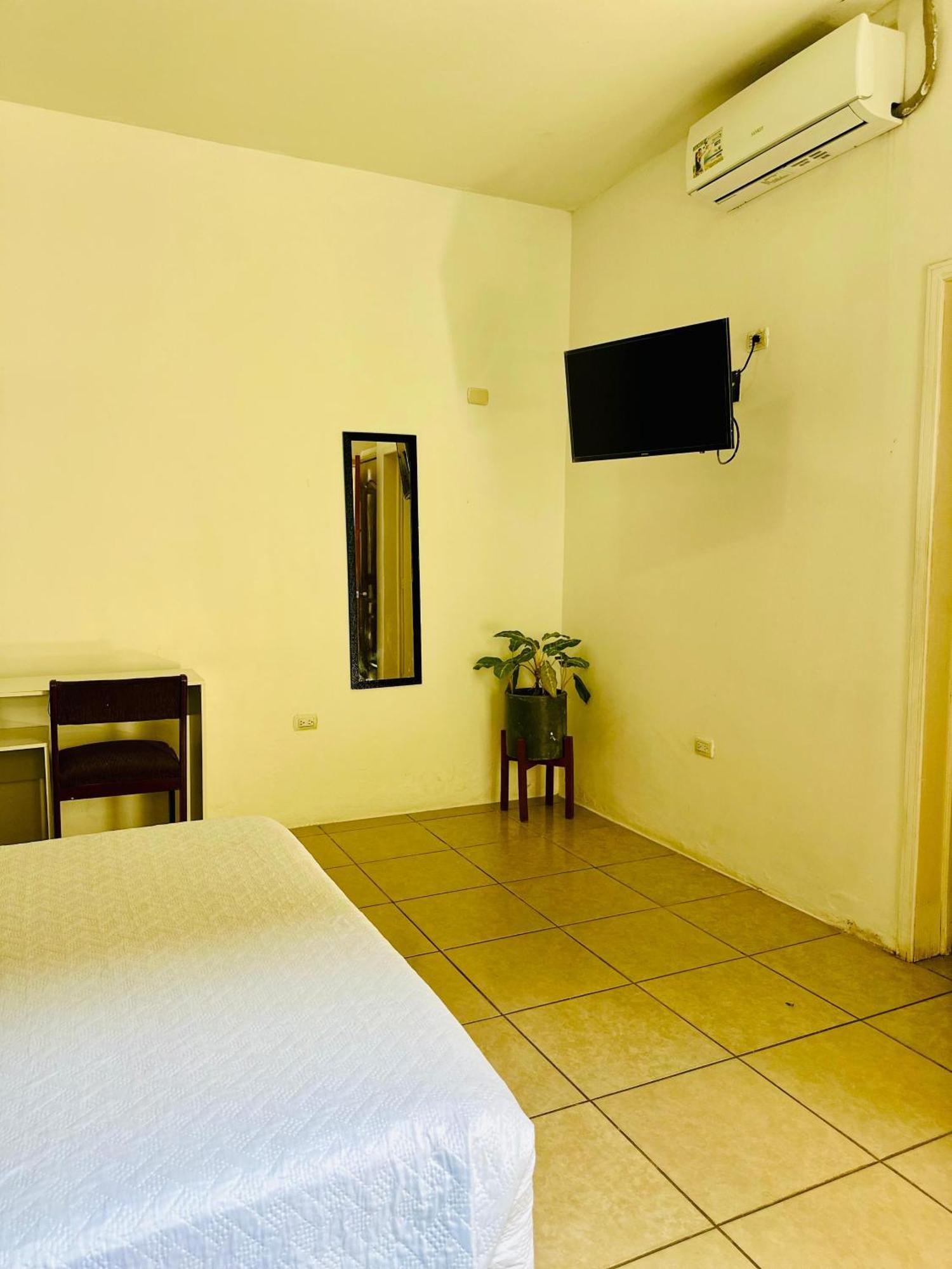 Los Vados Hotel Managua Zewnętrze zdjęcie